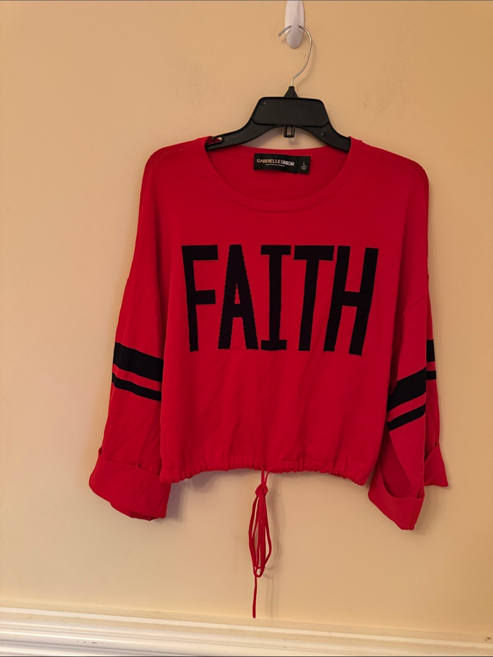 Gabrielle Union 'FAITH' Red Cropped Sweatshirt Blouse Size Large